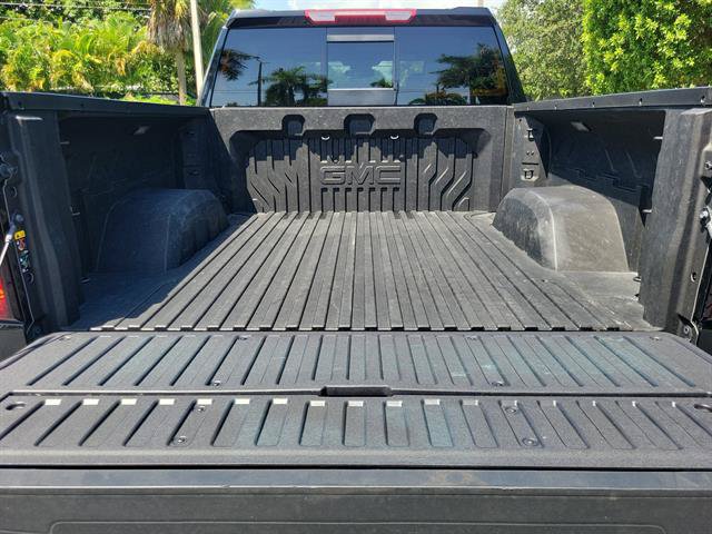 Used 2026 GMC Sierra 1500 AT4 w/ AT4 Premium Package AWD/4WD image 6