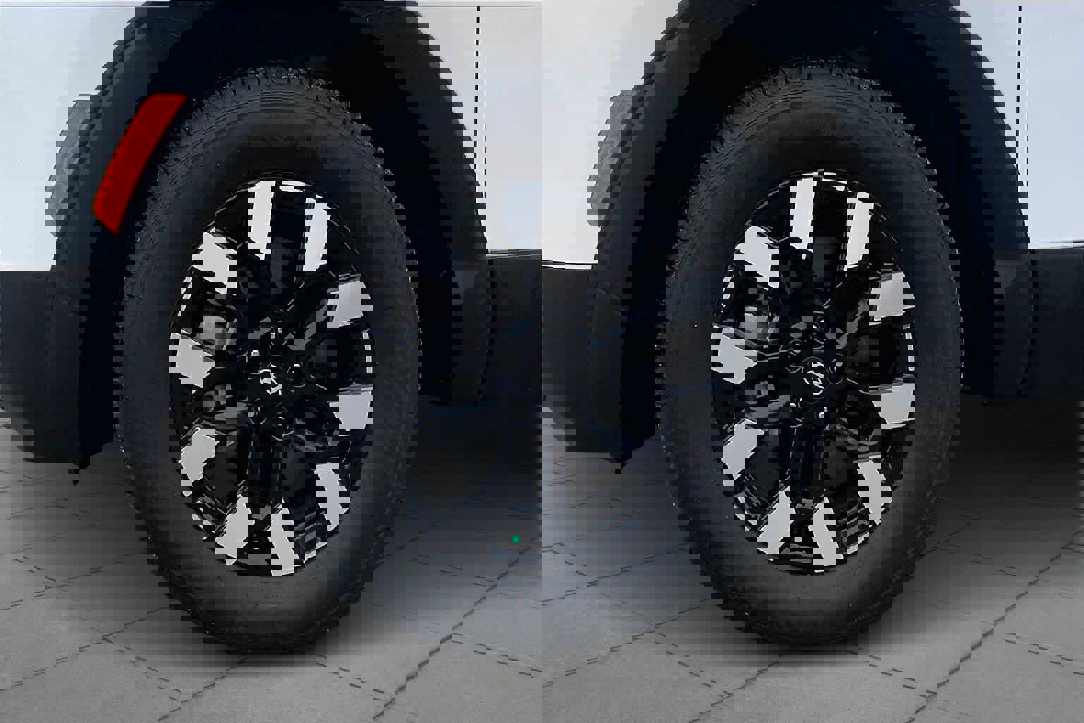 Used 2025 Hyundai Santa Cruz SEL image 10