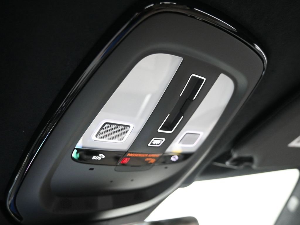 New 2026 Volvo XC90 B6 Ultra w/ Lounge Package image 27