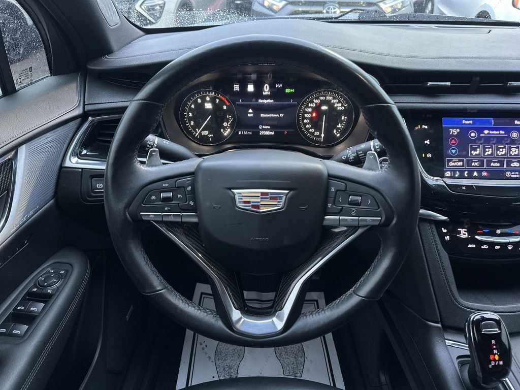 Used 2023 Cadillac XT6 Sport w/ Technology Package AWD/4WD image 14