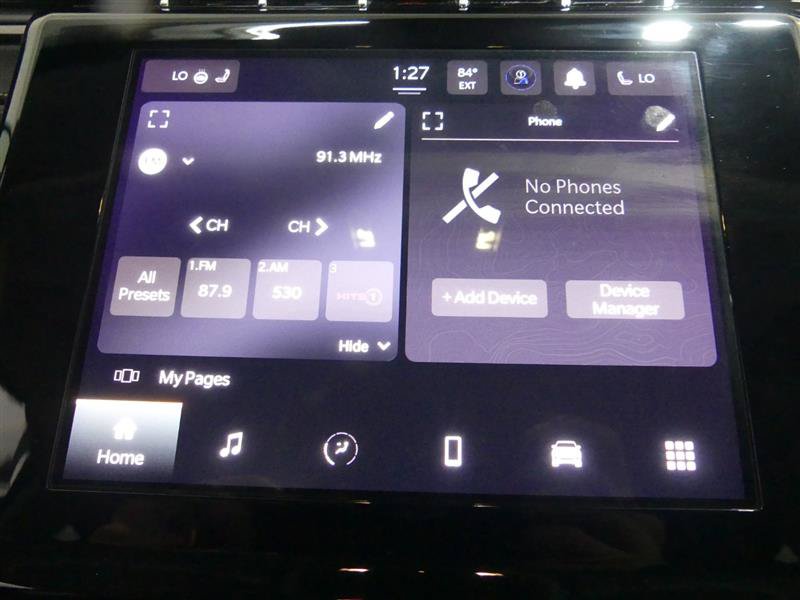 Used 2023 Jeep Grand Cherokee Laredo w/ Luxury Tech Group I AWD/4WD image 42