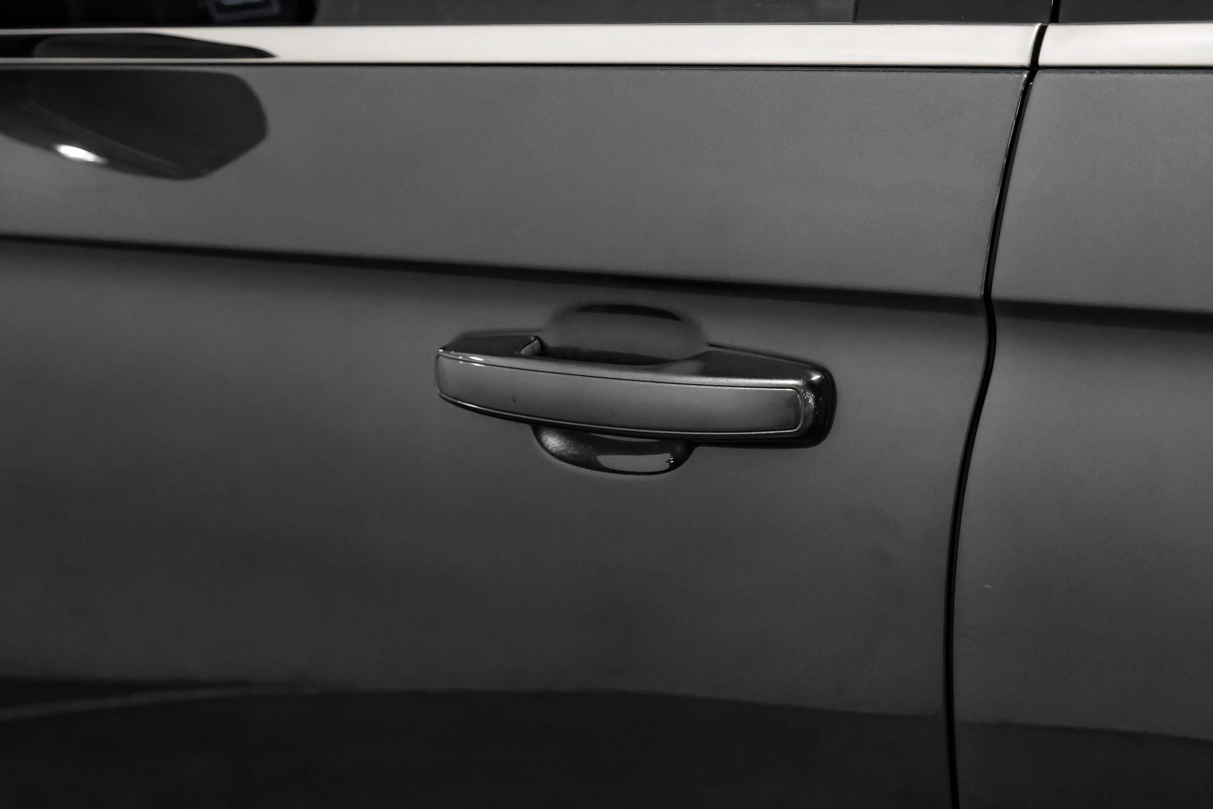 Used 2019 Ford Expedition XLT w/ Equipment Group 202A RWD image 40