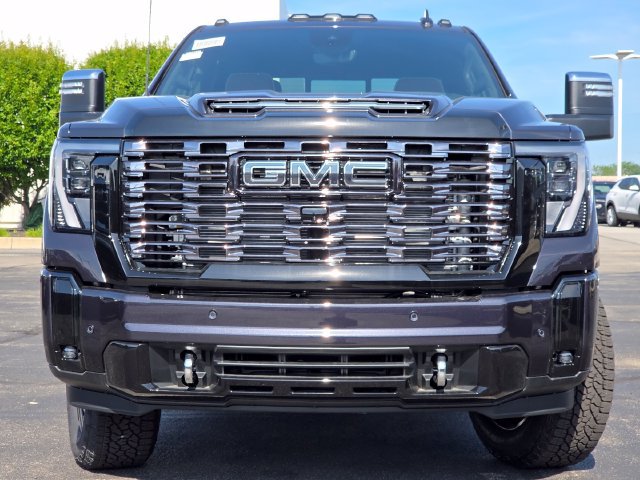 New 2026 GMC Sierra 3500 Denali Ultimate AWD/4WD image 15