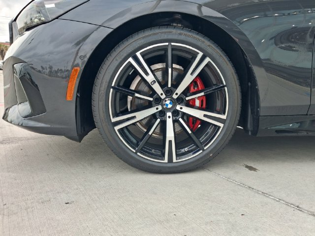 New 2027 BMW 530i w/ Executive Package RWD image 29