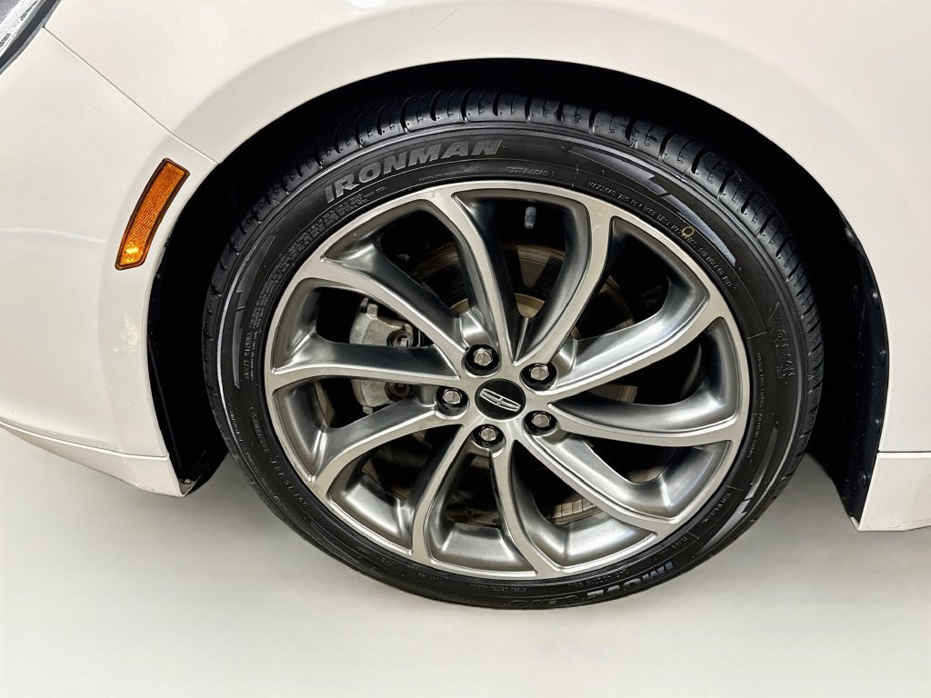 Used 2019 Lincoln MKZ Reserve w/ Reserve Plus Package FWD image 41