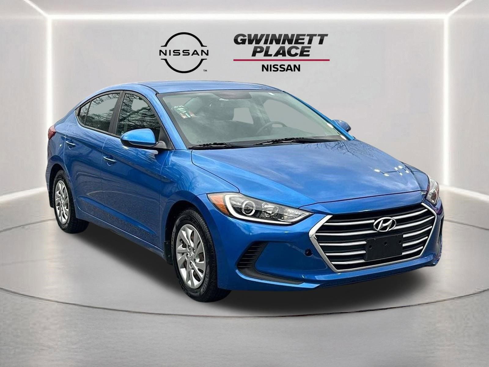 Used 2017 Hyundai Elantra SE image 3