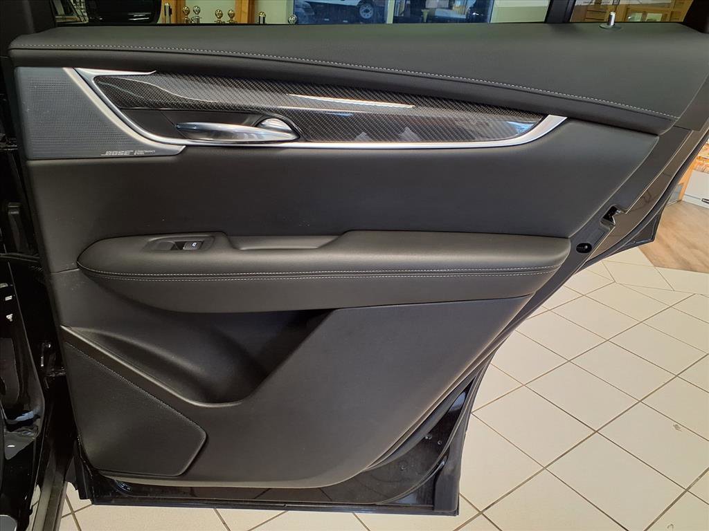 Certified 2024 Cadillac XT6 Sport w/ Technology Package image 13