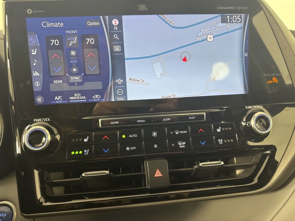 Used 2021 Toyota Highlander Limited image 20