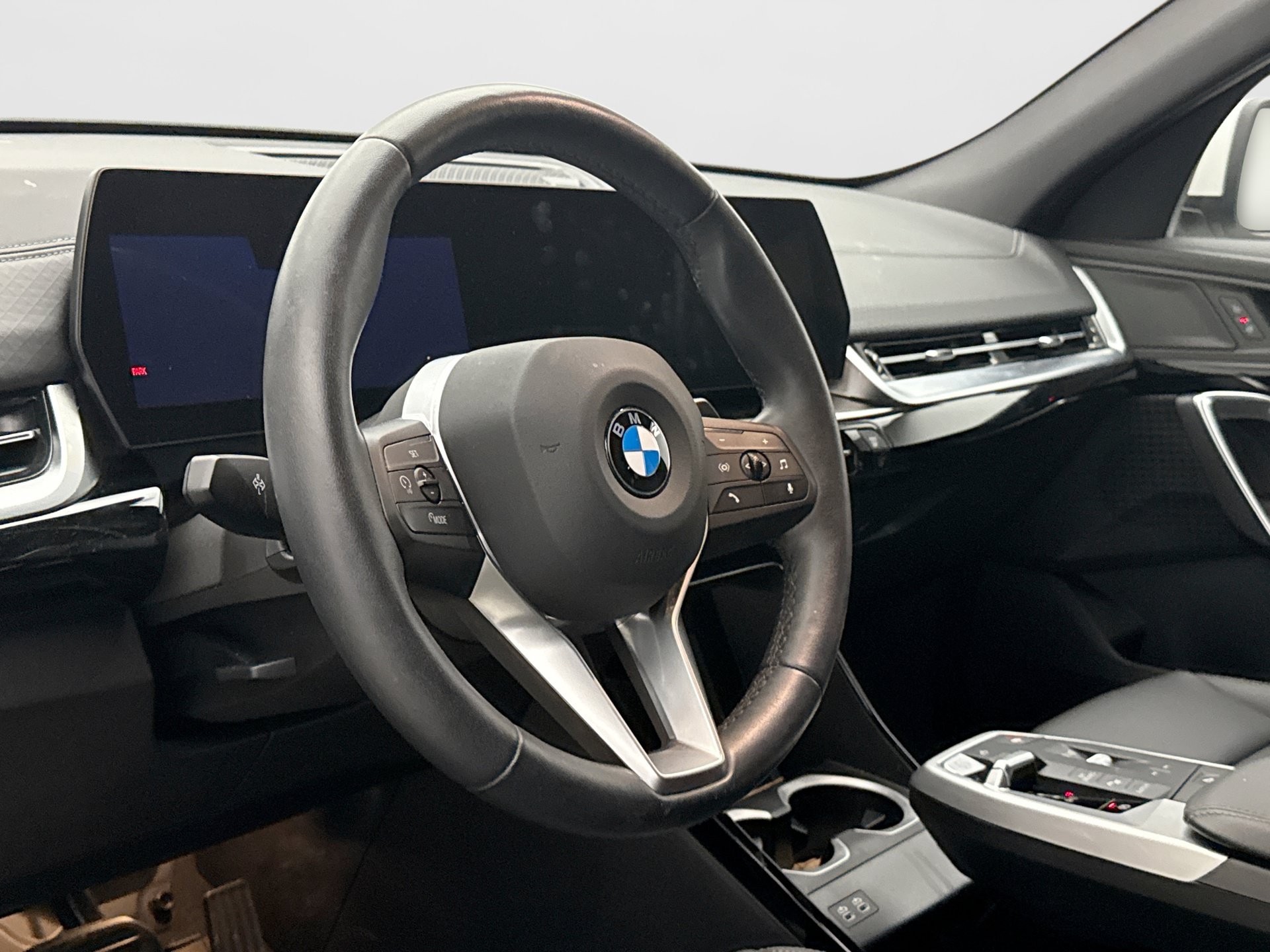 Used 2026 BMW X2 xDrive28i AWD/4WD image 7