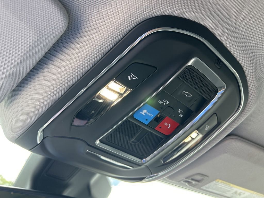 Used 2024 Jeep Grand Cherokee L Limited RWD image 43