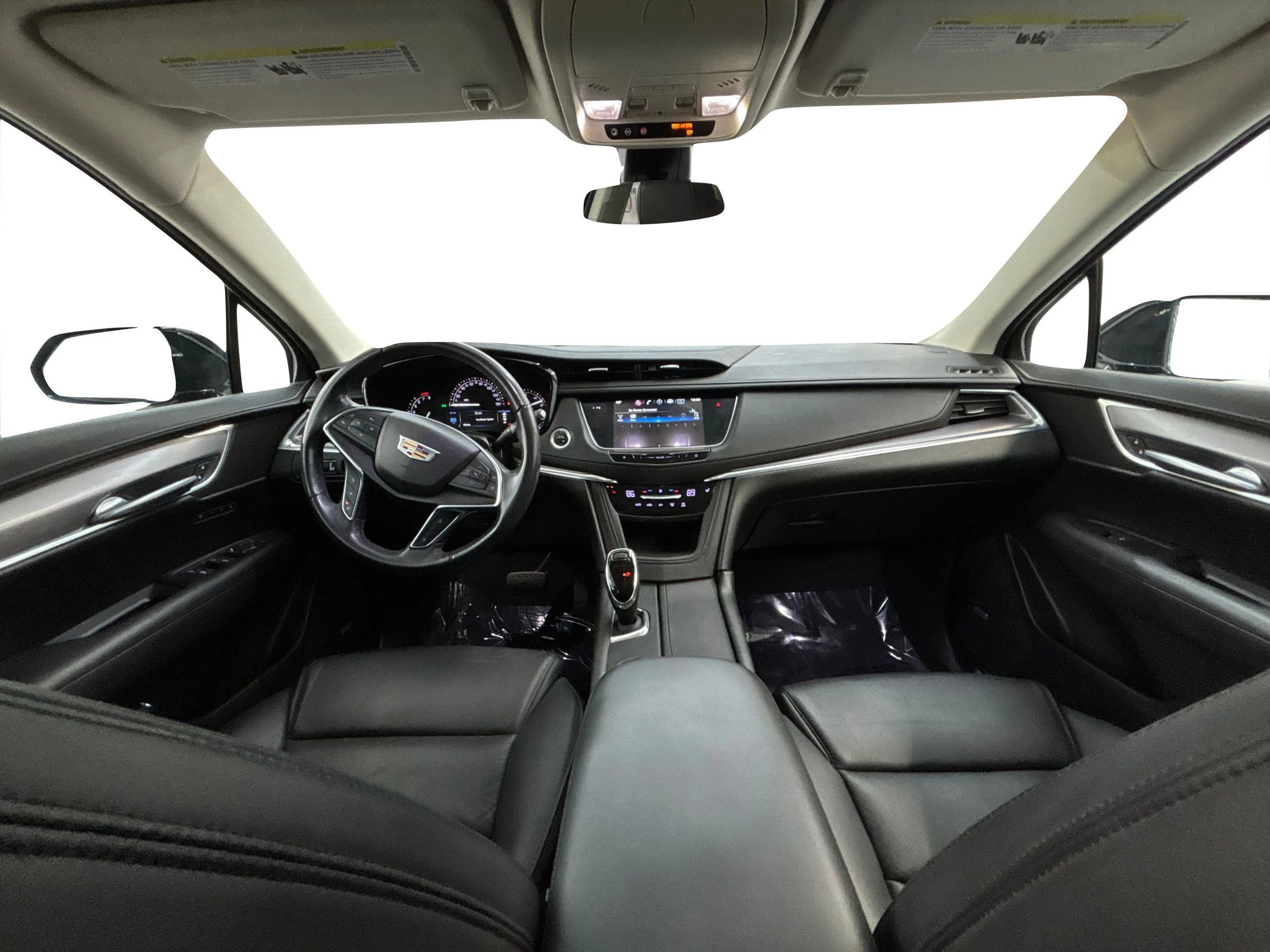 Used 2018 Cadillac XT5 Luxury w/ Driver Awareness Package image 17