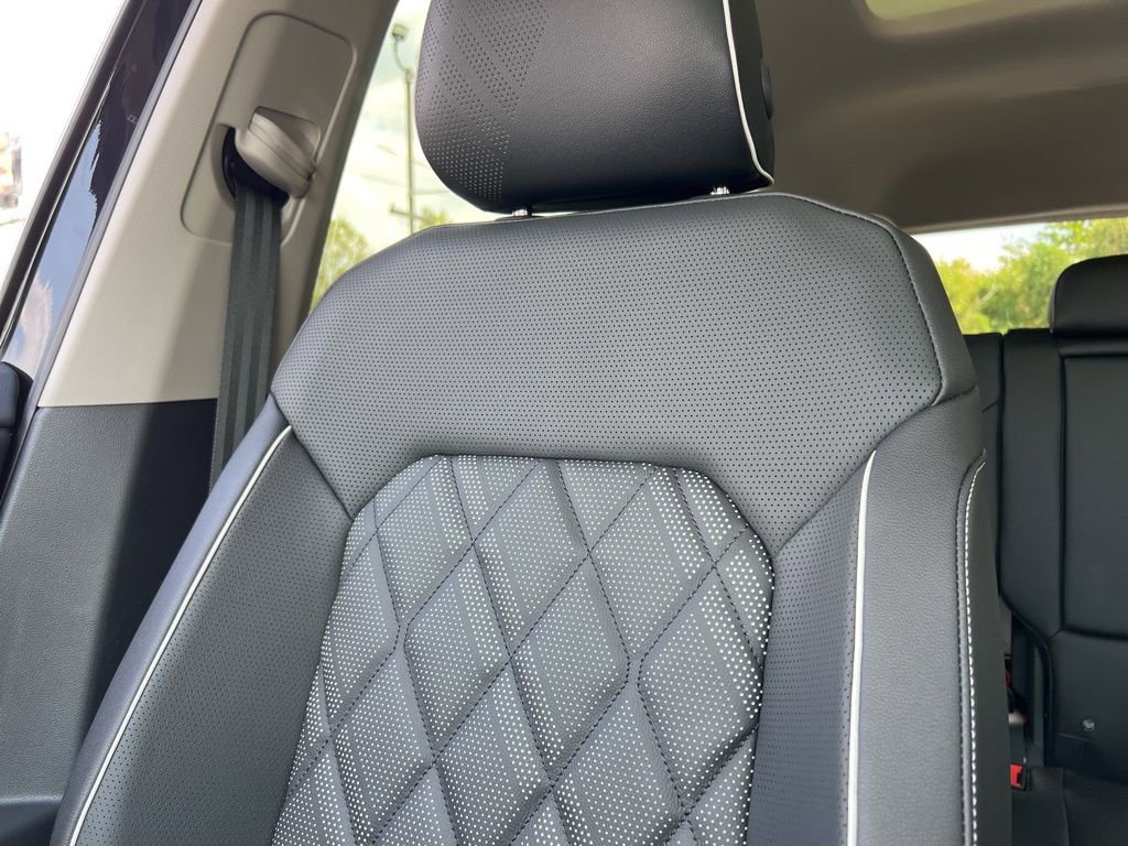 New 2026 Volkswagen Atlas SEL Premium R-Line image 21