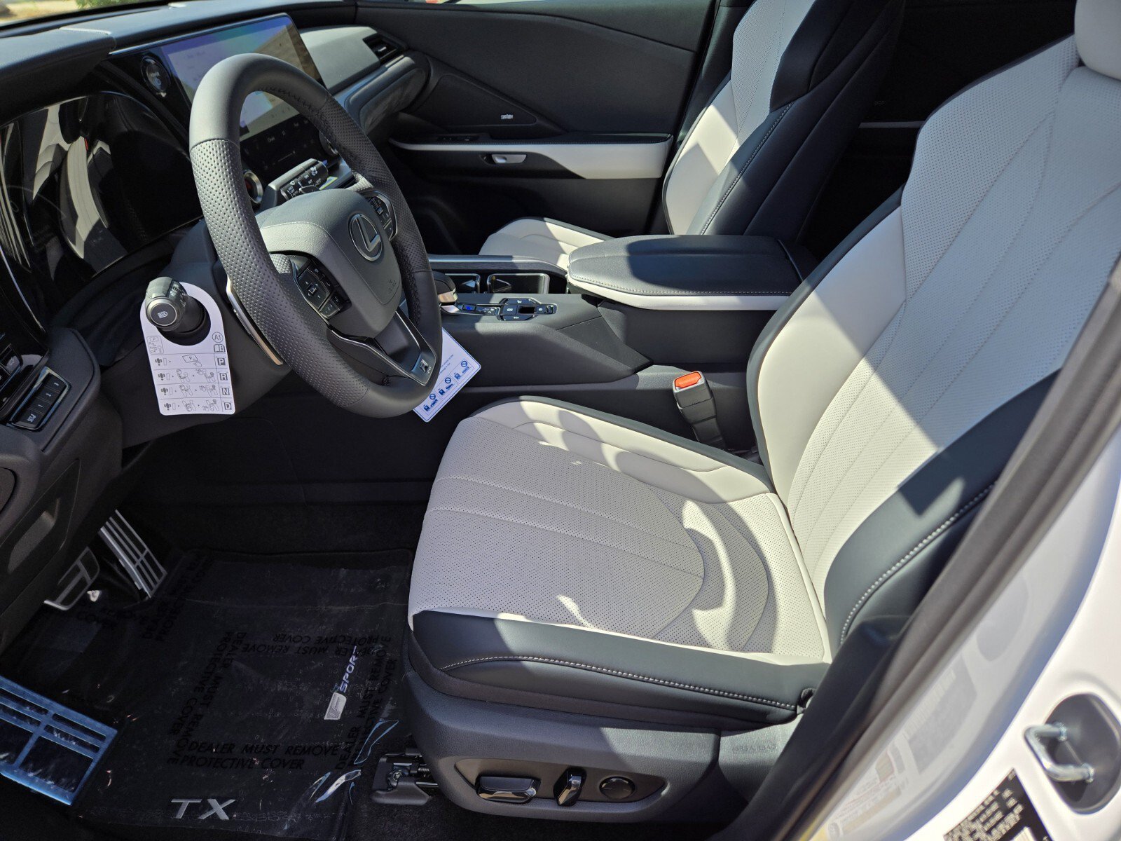 New 2026 Lexus TX 500h AWD image 6