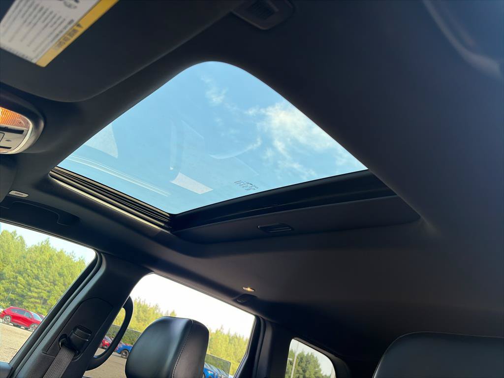 Used 2021 Jeep Grand Cherokee Limited AWD/4WD image 18