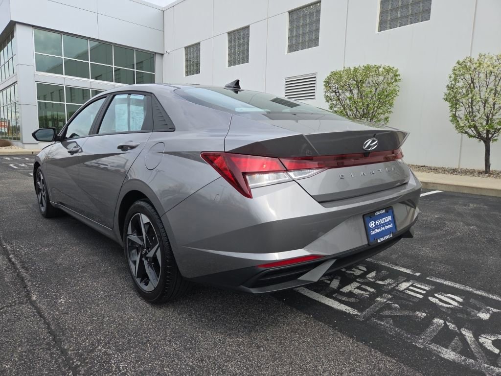 Used 2023 Hyundai Elantra SEL w/ Convenience Package image 6