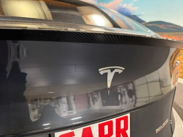 Used 2022 Tesla Model Y Performance AWD/4WD image 14