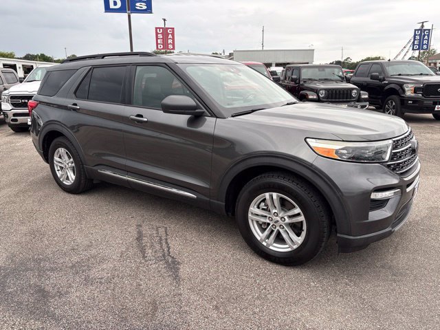 Used 2020 Ford Explorer XLT w/ Equipment Group 202A RWD image 4