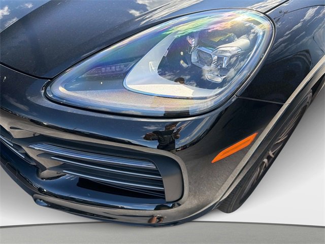Used 2023 Porsche Cayenne Platinum Edition image 9