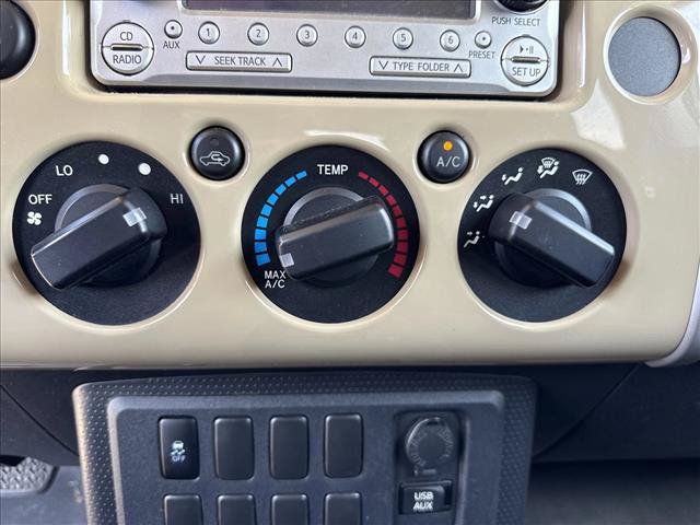 Used 2014 Toyota FJ Cruiser 4WD w/ Convenience Package image 11