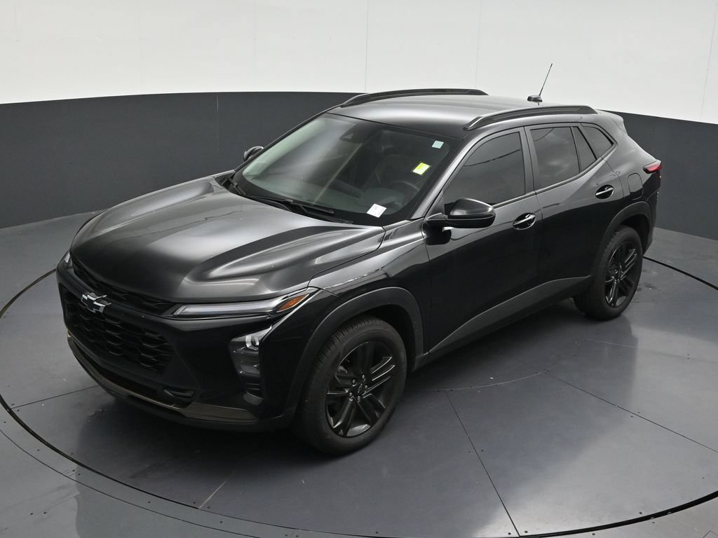 Used 2025 Chevrolet Trax ACTIV w/ Driver Confidence Package FWD image 16