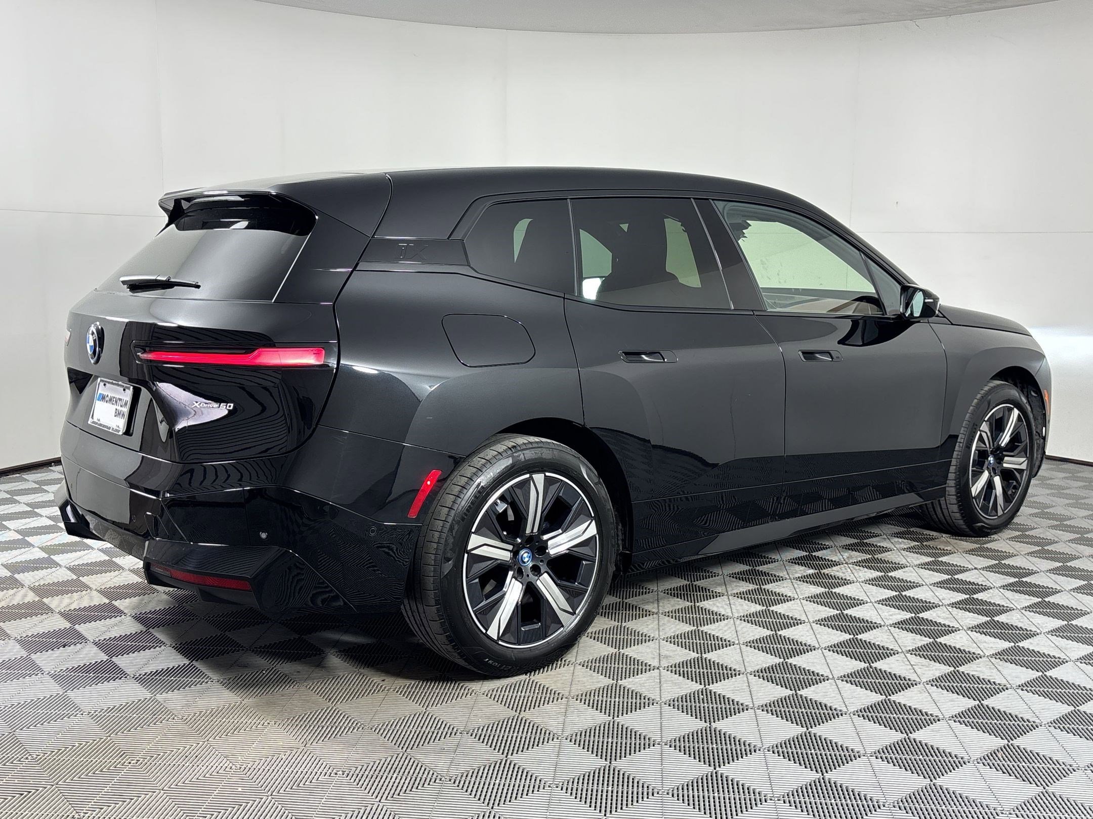 Certified 2023 BMW iX xDrive50 w/ Sport Package AWD/4WD image 9