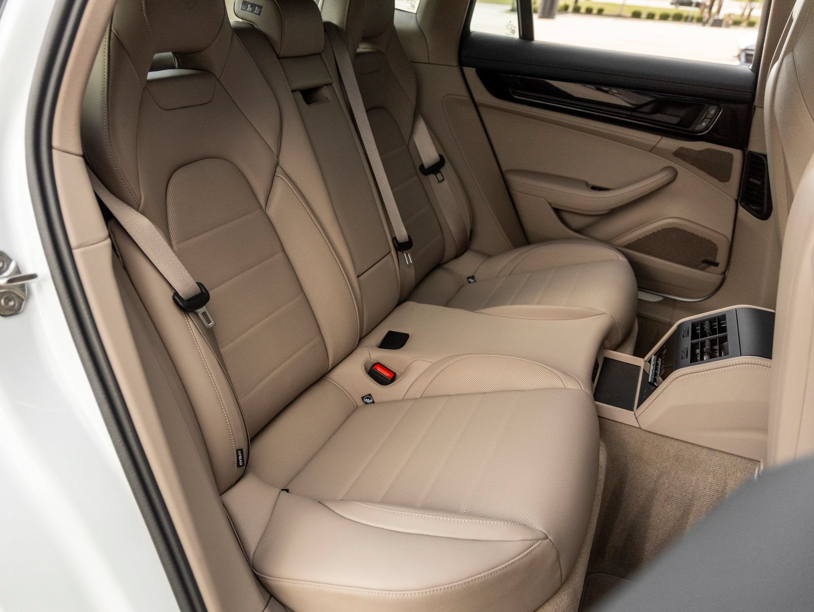 New 2026 Porsche Panamera RWD image 43