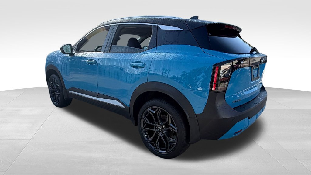 New 2026 Nissan Kicks SR FWD image 5