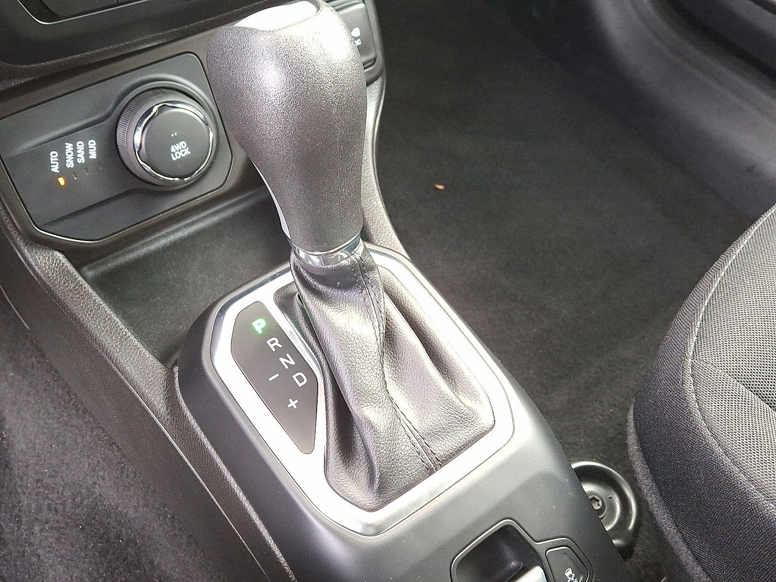 Used 2023 Jeep Renegade Latitude image 15