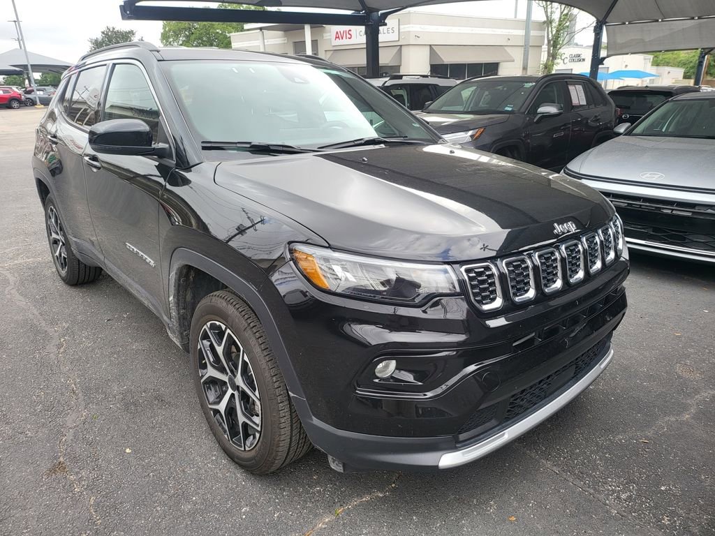 Used 2025 Jeep Compass Limited image 2