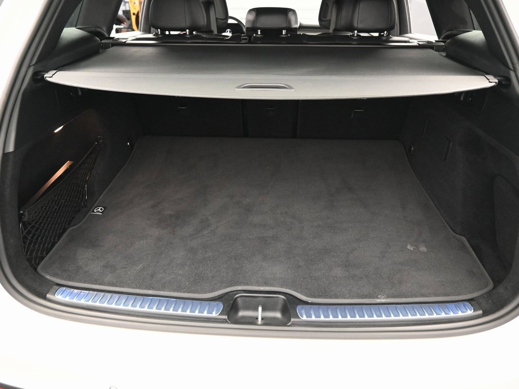 Used 2024 Mercedes-Benz GLC 300 4MATIC image 29