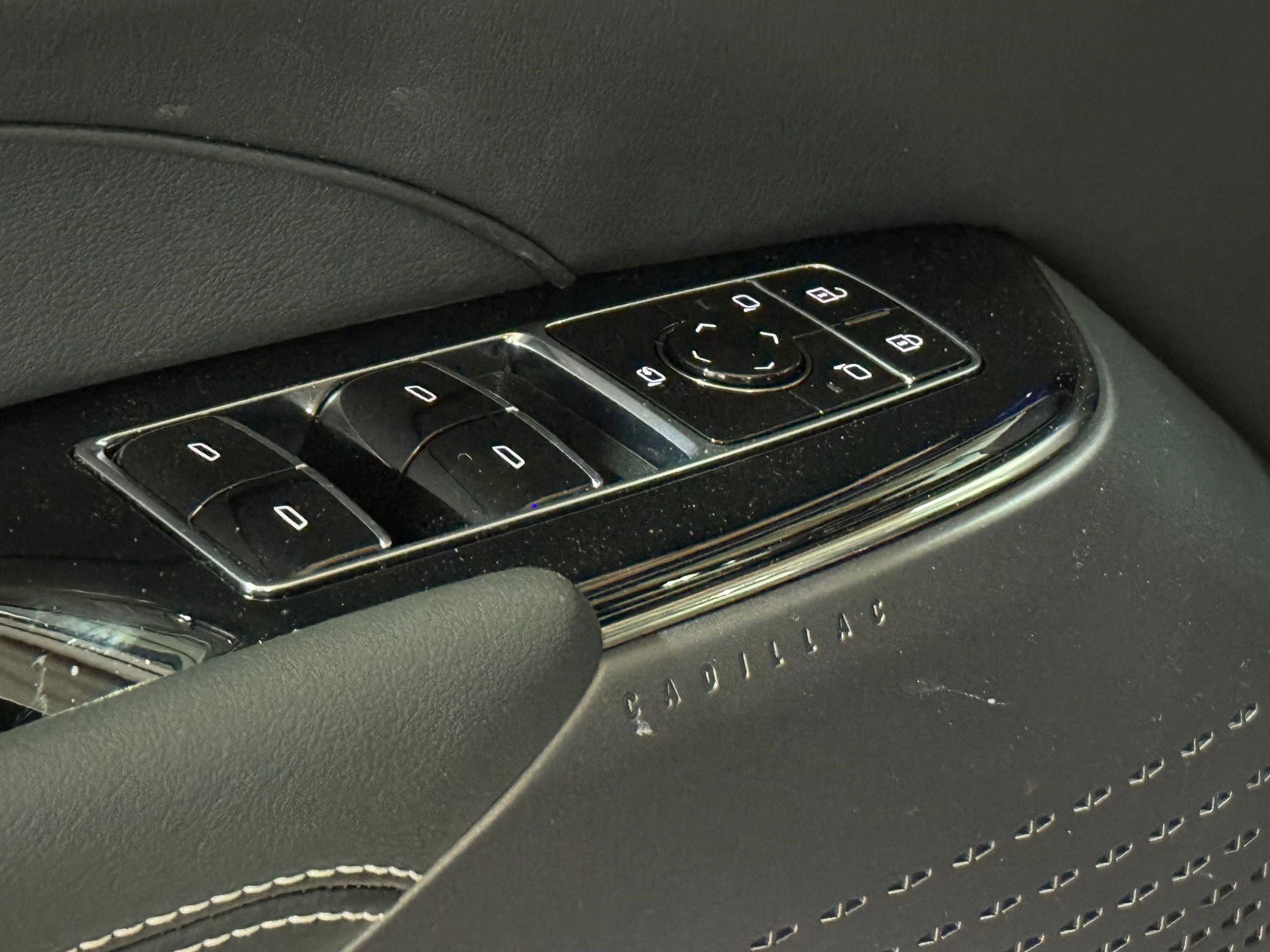 New 2026 Cadillac Lyriq Sport AWD/4WD image 25
