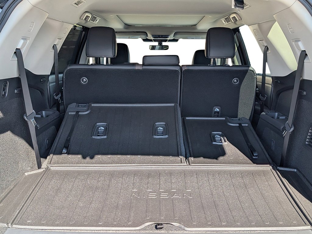 New 2026 Nissan Pathfinder Platinum FWD image 22