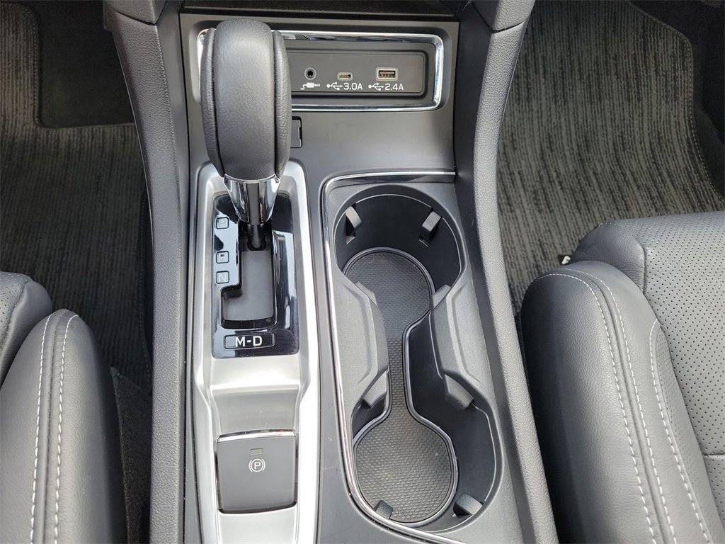 Used 2023 Subaru Ascent Limited w/ Technology Package image 16