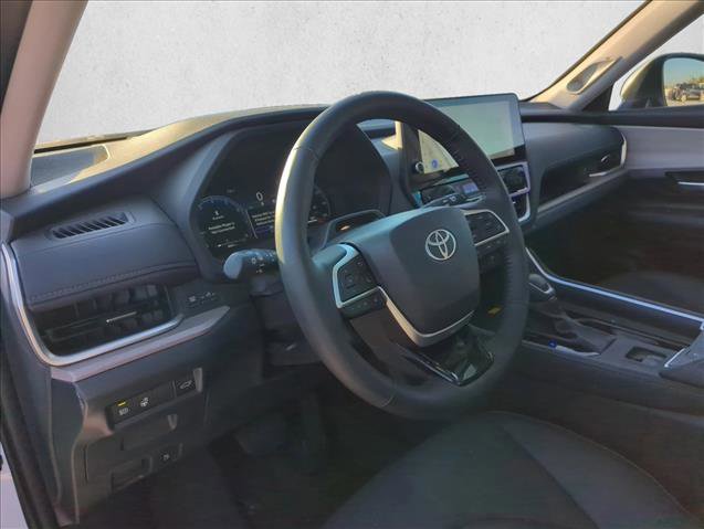 Used 2026 Toyota Grand Highlander Platinum image 14