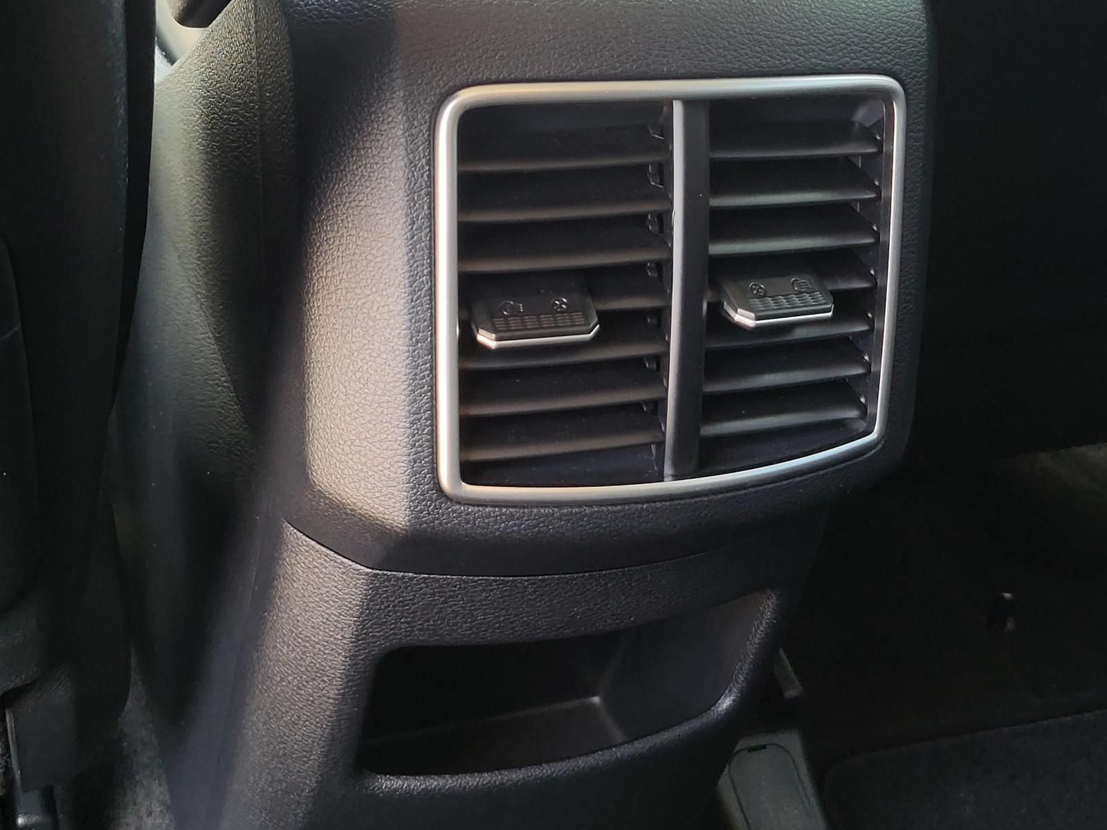 Used 2025 Kia Sportage EX FWD image 13