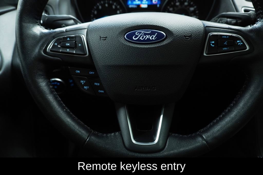 Used 2018 Ford Focus Titanium FWD image 4