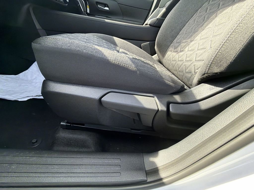 New 2026 Nissan Kicks SV w/ SV Premium Package AWD/4WD image 12
