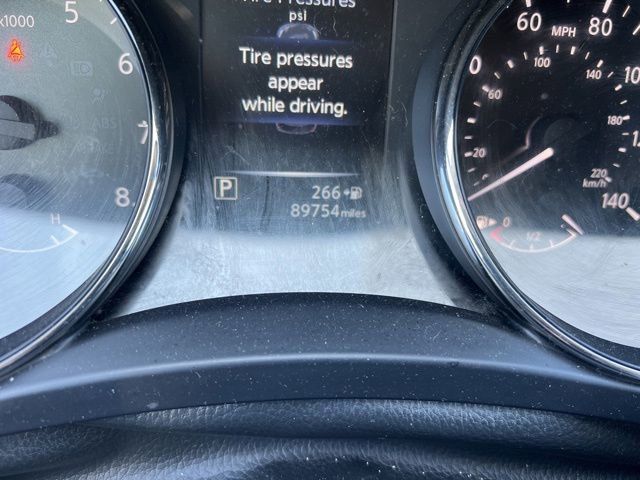 Used 2017 Nissan Rogue SV AWD/4WD image 11