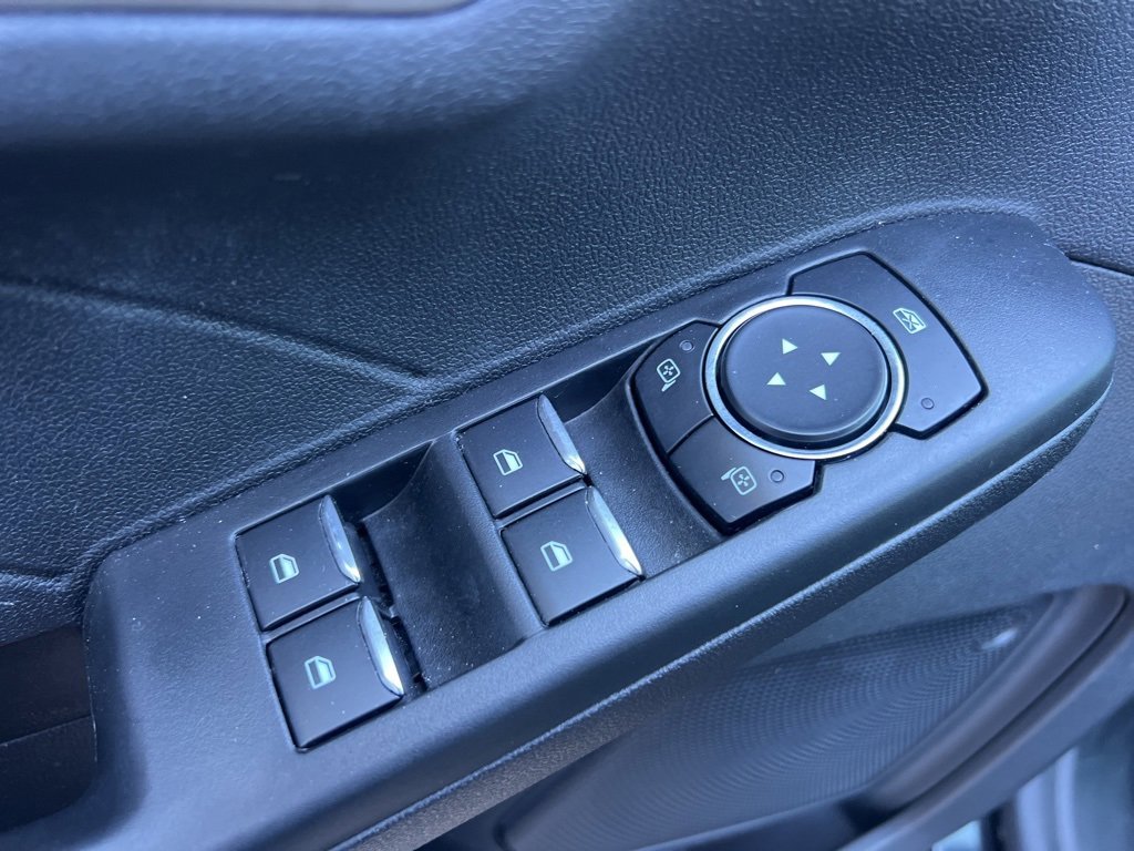 Used 2022 Ford Escape SE w/ SE Sport Appearance Package image 23