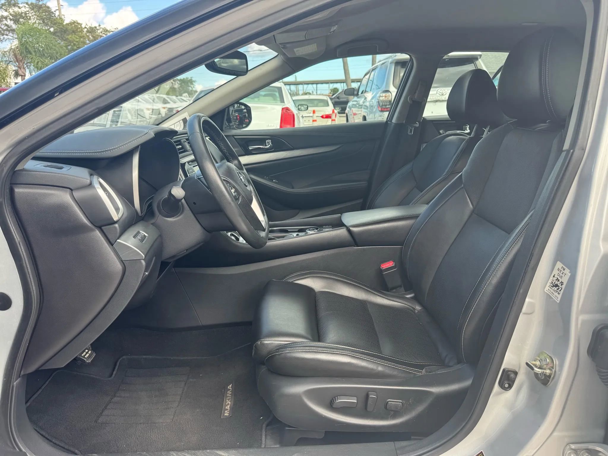 Used 2017 Nissan Maxima 3.5 SV image 10