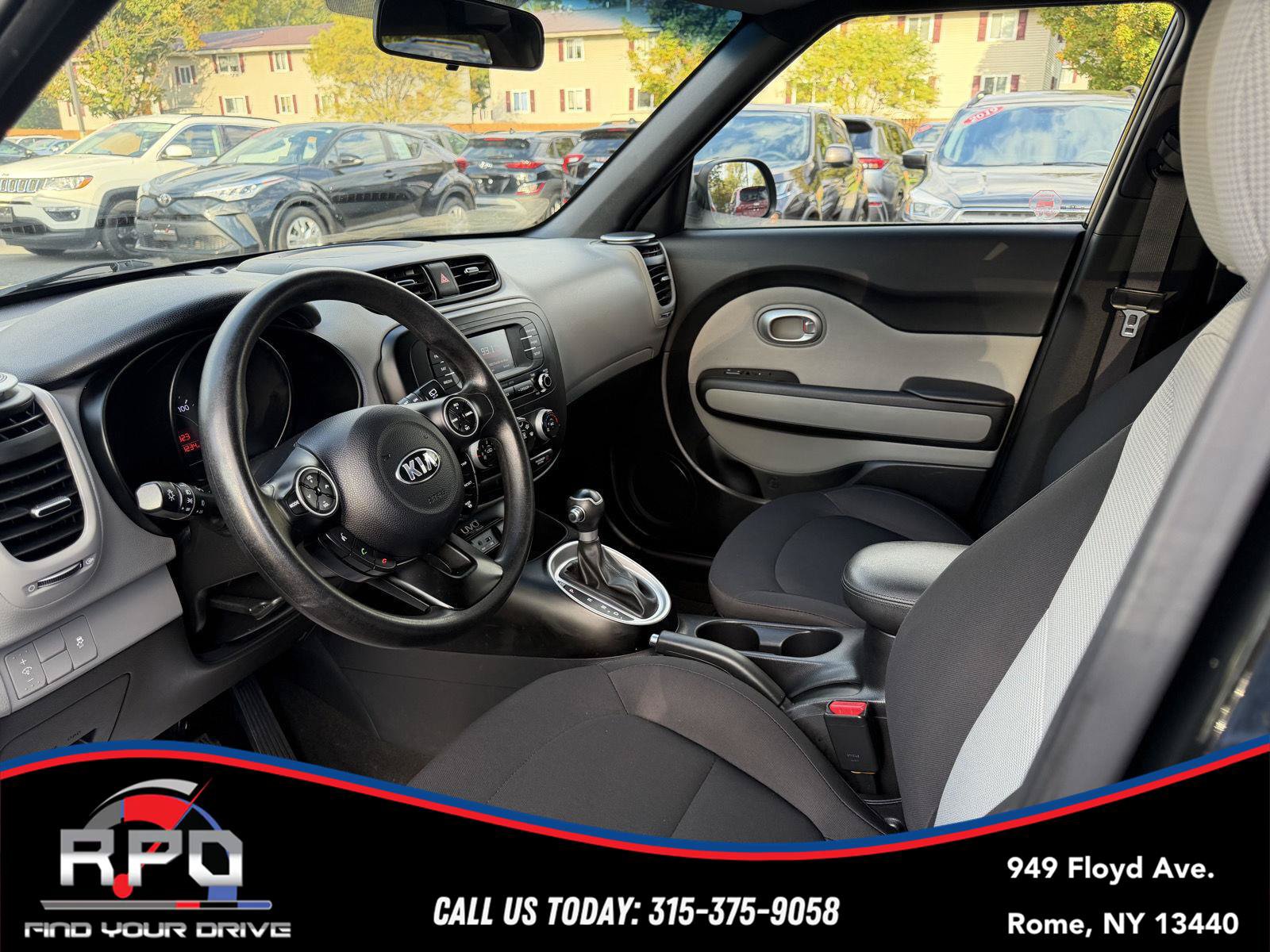 Used 2015 Kia Soul FWD image 11