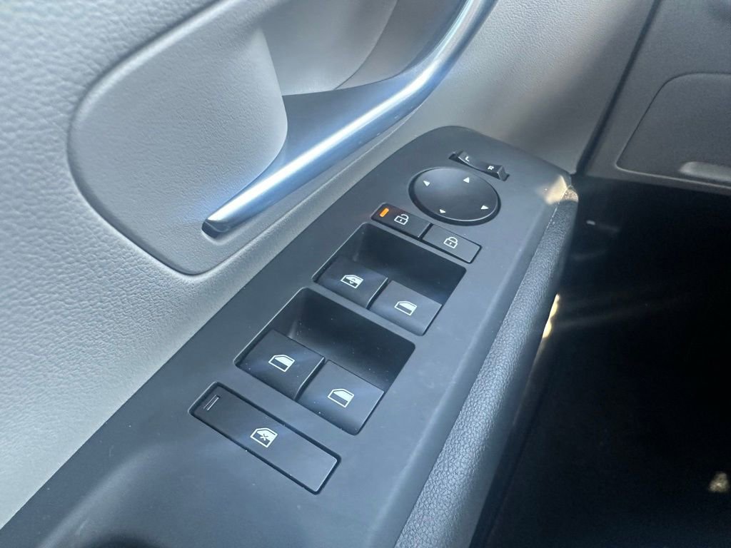 Used 2025 Hyundai Tucson SE image 11