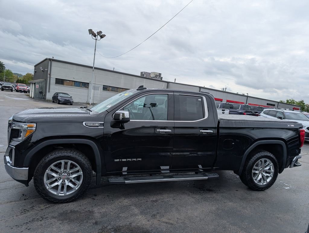 Used 2019 GMC Sierra 1500 SLT w/ SLT Premium Package AWD/4WD image 3