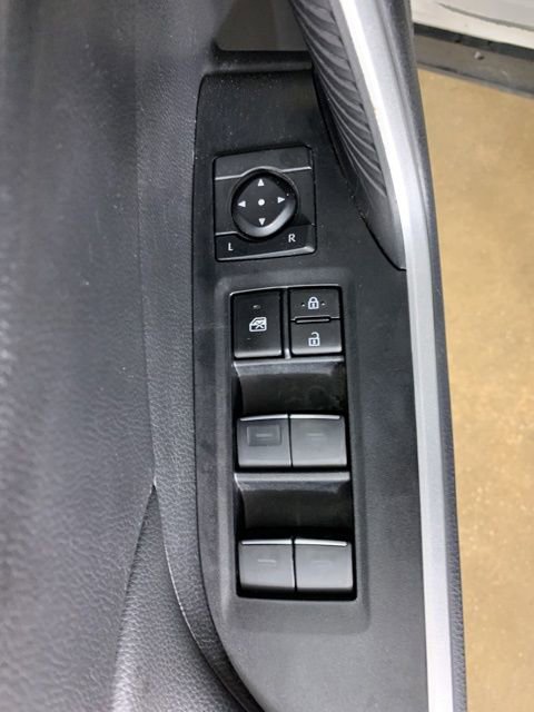 Used 2024 Toyota RAV4 SE AWD/4WD image 17
