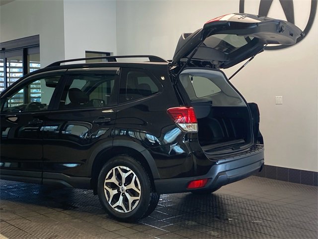 Used 2020 Subaru Forester Premium image 25