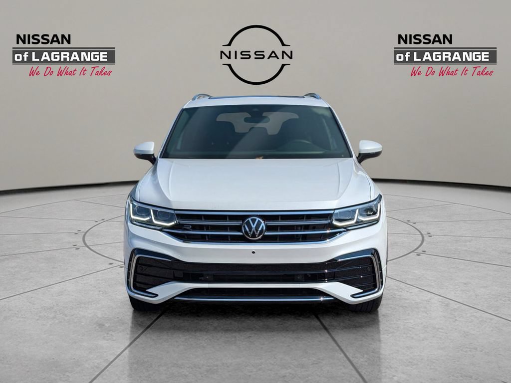 Used 2022 Volkswagen Tiguan SEL R-Line AWD/4WD image 2