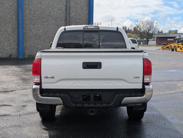 Used 2017 Toyota Tacoma SR5 w/ Tow Package image 6