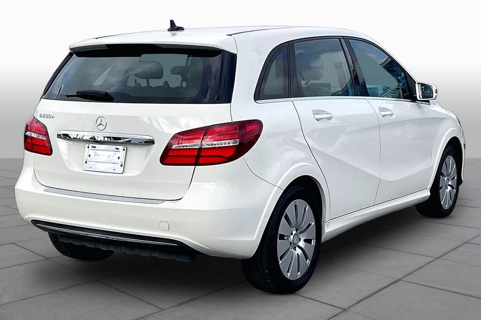 Used 2017 Mercedes-Benz B 250e image 11