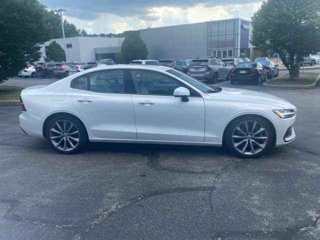Used 2019 Volvo S60 T6 Momentum AWD/4WD image 4