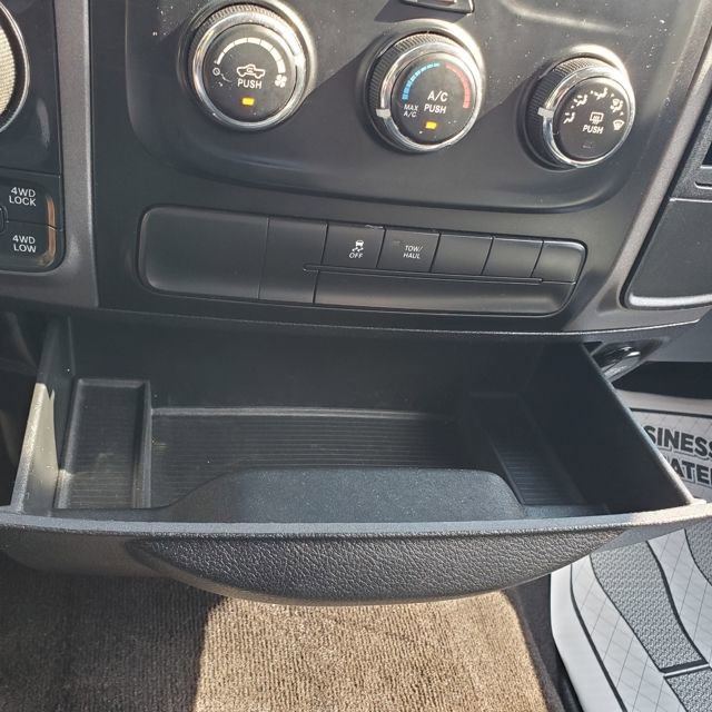 Used 2014 RAM 1500 Express image 30